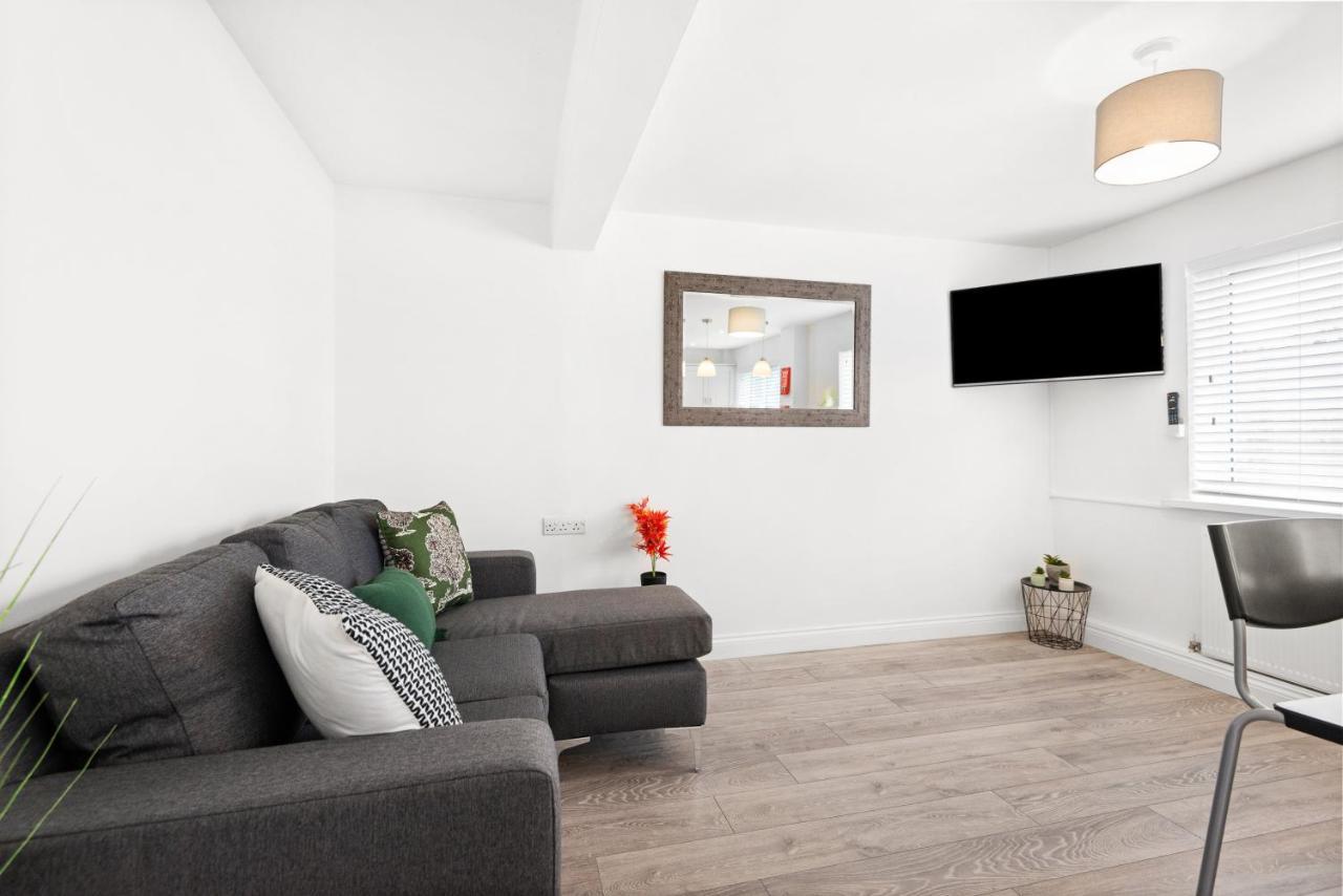 Off Road Parking, Garden, Smart Tv'S In All Rooms! Morriston Ngoại thất bức ảnh