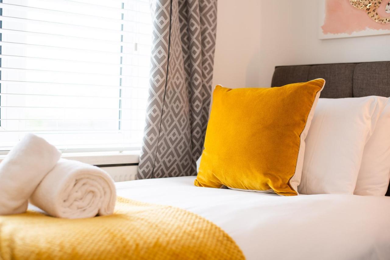 Off Road Parking, Garden, Smart Tv'S In All Rooms! Morriston Ngoại thất bức ảnh