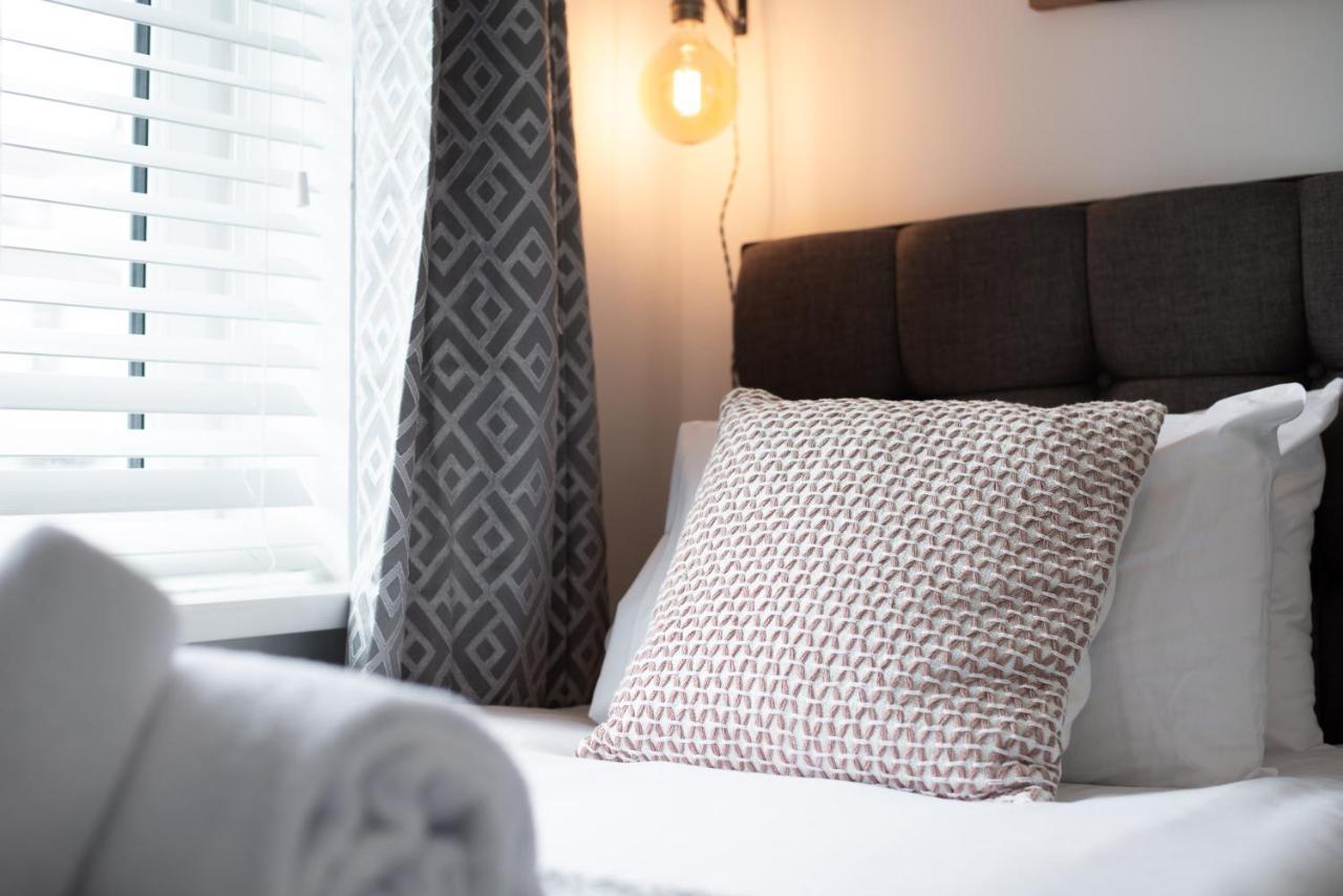Off Road Parking, Garden, Smart Tv'S In All Rooms! Morriston Ngoại thất bức ảnh