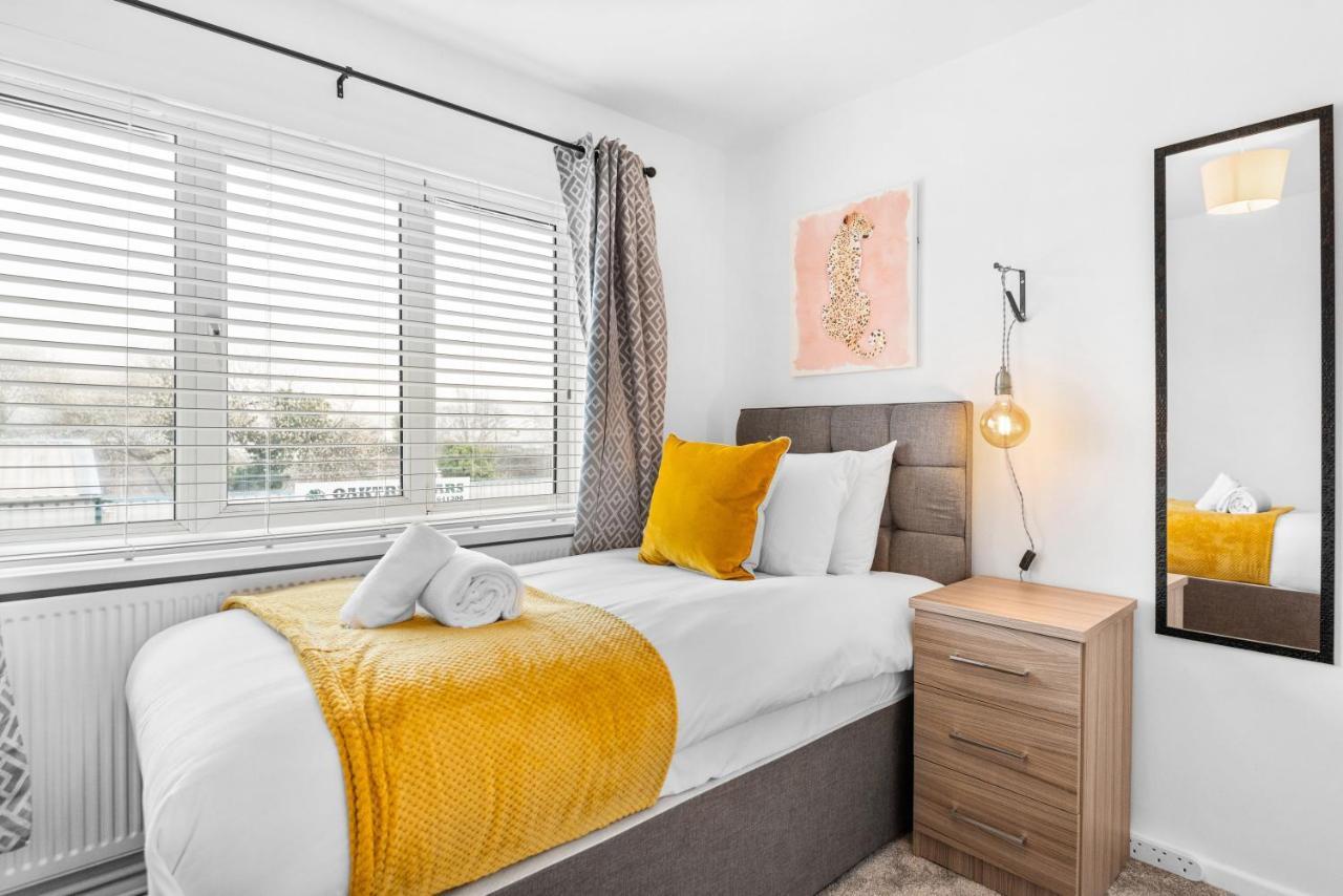 Off Road Parking, Garden, Smart Tv'S In All Rooms! Morriston Ngoại thất bức ảnh
